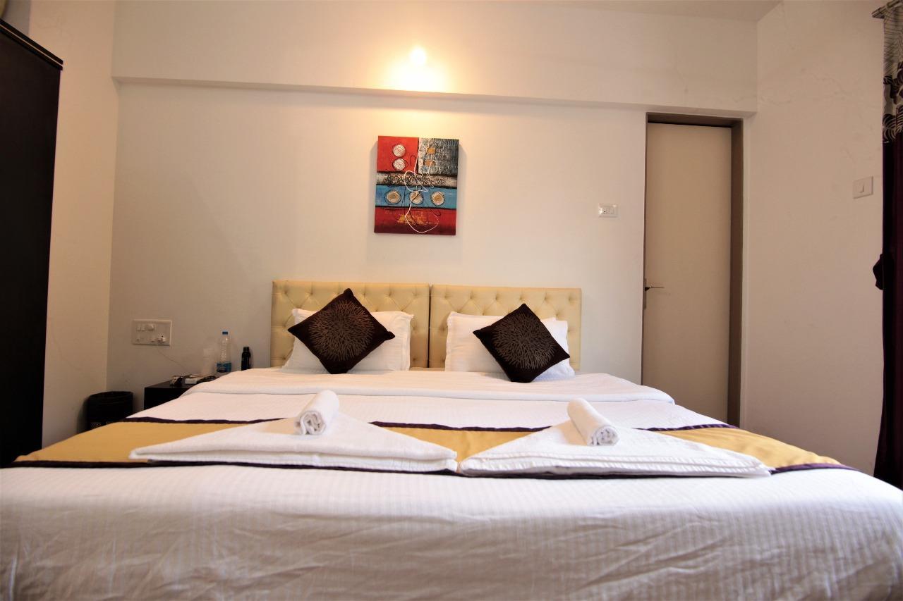 Veridical Hospitality, Baner - Pune Bed & Breakfast Exterior photo